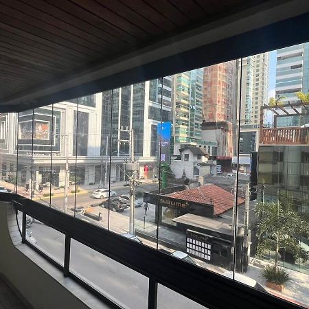 Apartamento Na Melhor Localizacao Da Meia Praia Itapema Exteriér fotografie